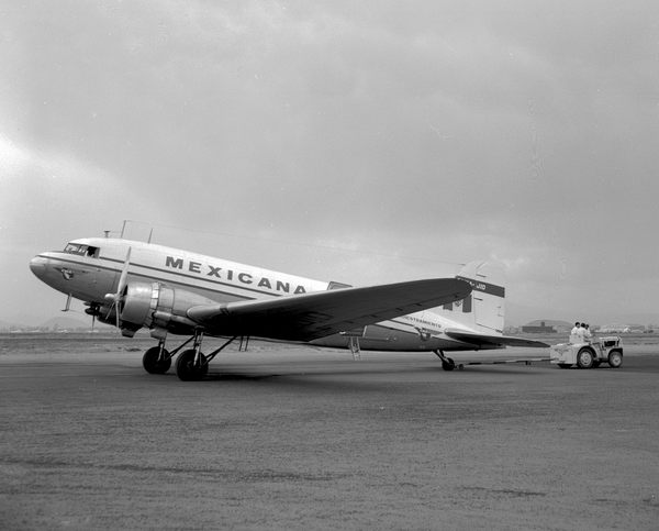 Mexicana de Aviacion S.A. Douglas DC-3/C-47  XA-JID