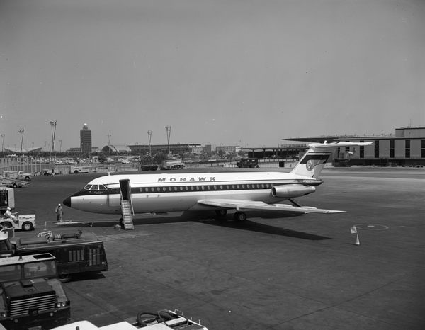 Mohawk British Aircraft Corp (BAC) 1-11-204AF  N1112J