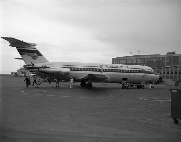 Mohawk British Aircraft Corp (BAC) 1-11-204AF  N1112J