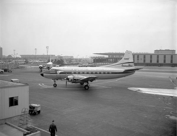 Mohawk Martin 404  N461M