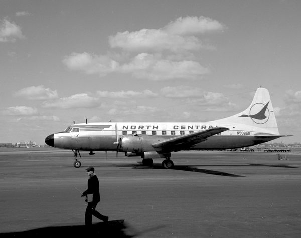 North Central Airlines Convair 340-35  N90852