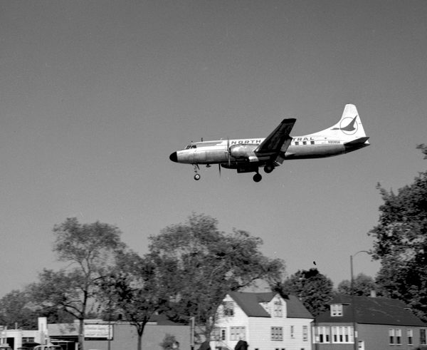 North Central Airlines Convair 340-35  N90858