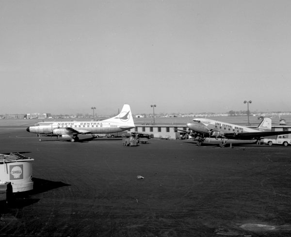 North Central Airlines Convair 340-35  N90858