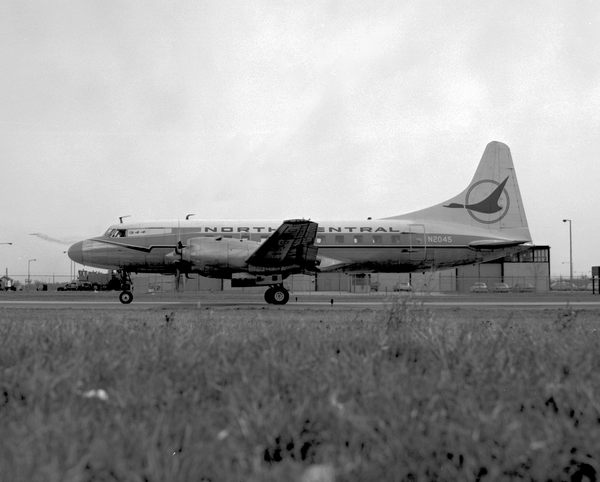 North Central Airlines Convair 580  N2045