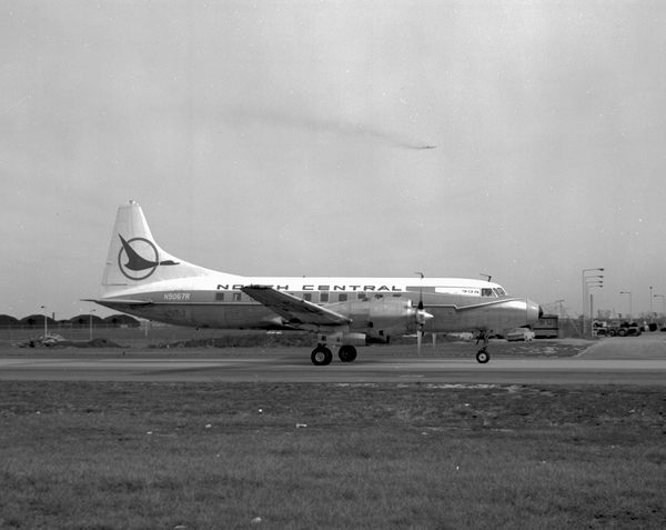 North Central Airlines Convair 580  N9067R