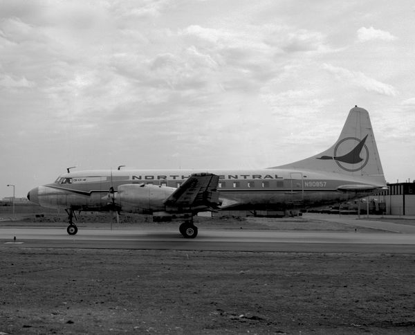 North Central Airlines Convair 580  N90857