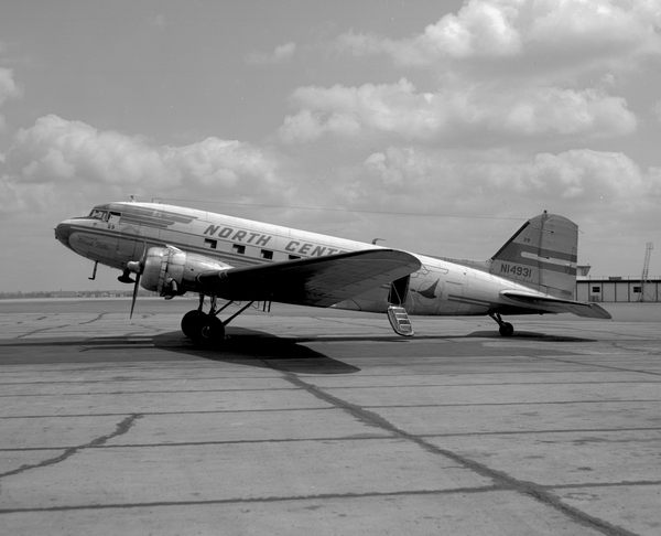 North Central Airlines Douglas DC-3-209B  N14931