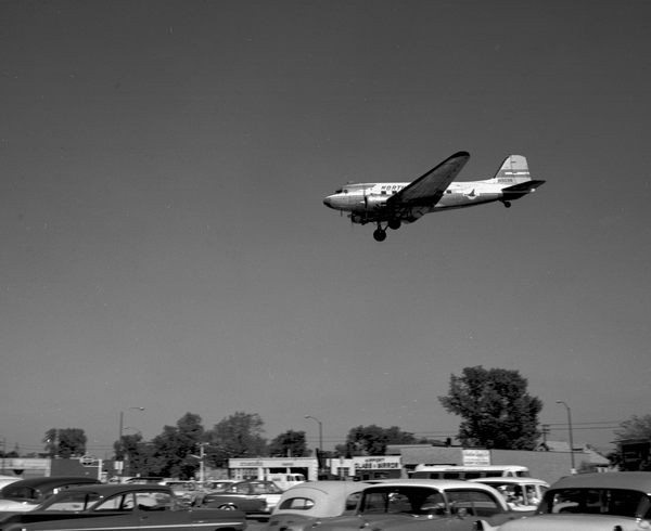 North Central Airlines Douglas DC-3-201D  N15598