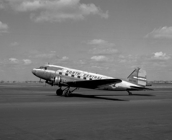 North Central Airlines Douglas DC-3/C-49K  N15748
