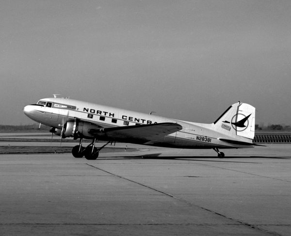 North Central Airlines Douglas DC-3-201F  N28381