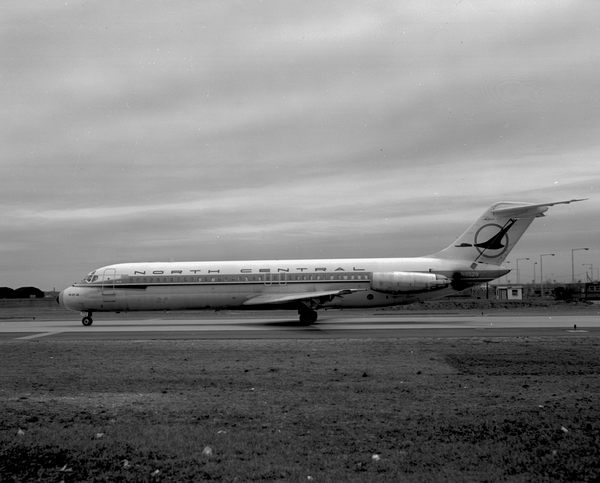 North Central Airlines Douglas DC-9-31  N952N