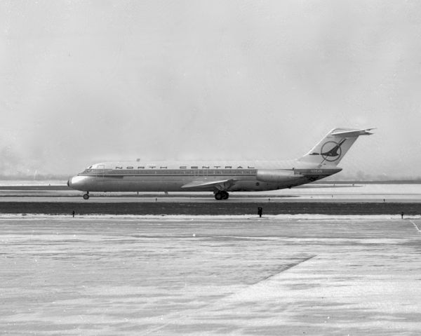 North Central Airlines Douglas DC-9-31  N954N