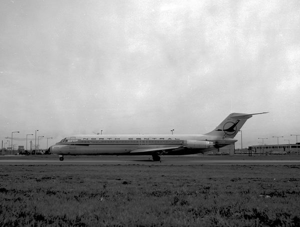 North Central Airlines Douglas DC-9-31  N956N