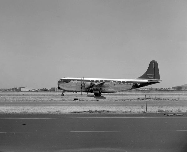 Northwest Orient Airlines Boeing 377-10-30 Stratocruiser N74601