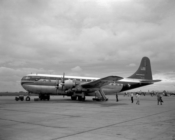 Northwest Orient Airlines Boeing 377-10-30 Stratocruiser N74602