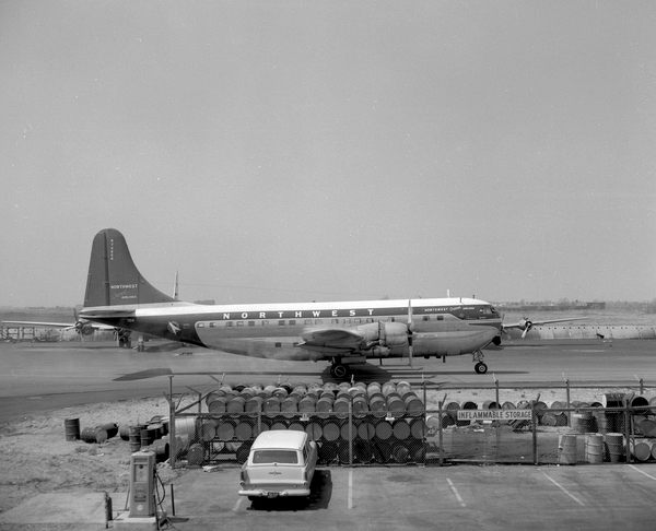 Northwest Orient Airlines Boeing 377-10-30 Stratocruiser N74604