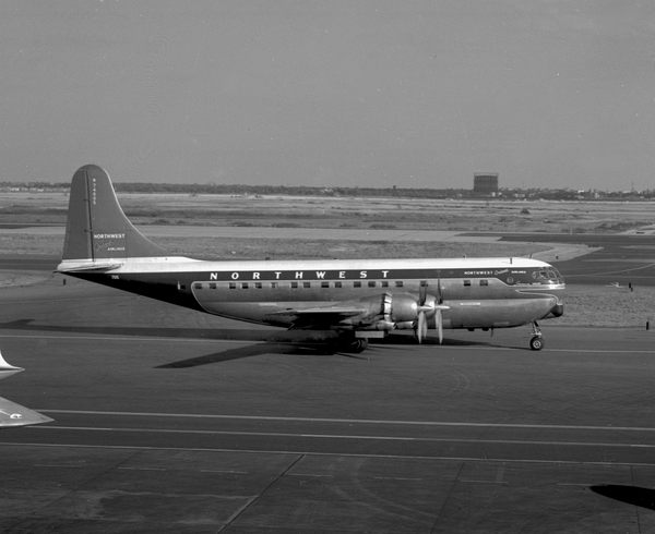 Northwest Orient Airlines Boeing 377-10-30 Stratocruiser N74605