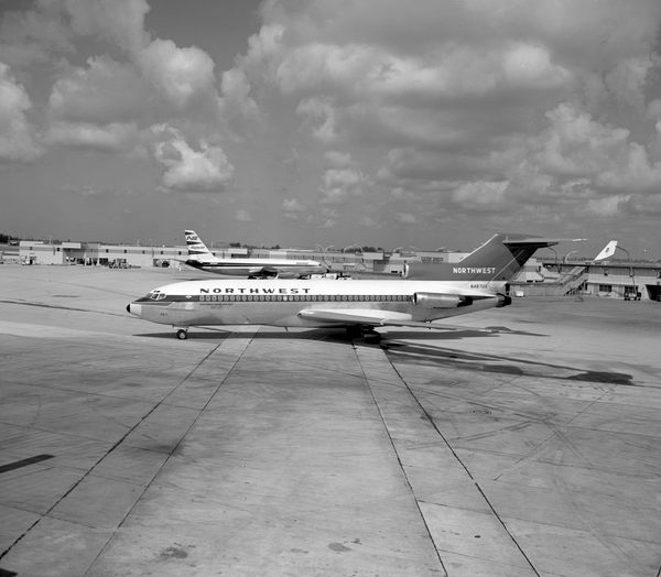 Northwest Orient Airlines Boeing 727-51  N467US