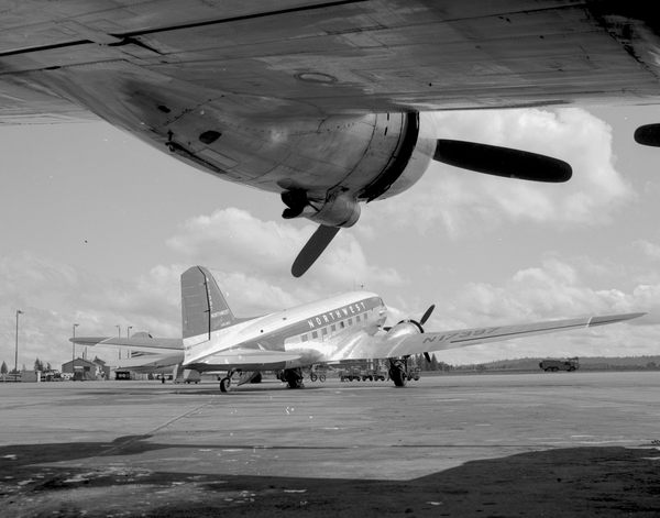 Northwest Orient Airlines Douglas DC-3/C-53D  N19397