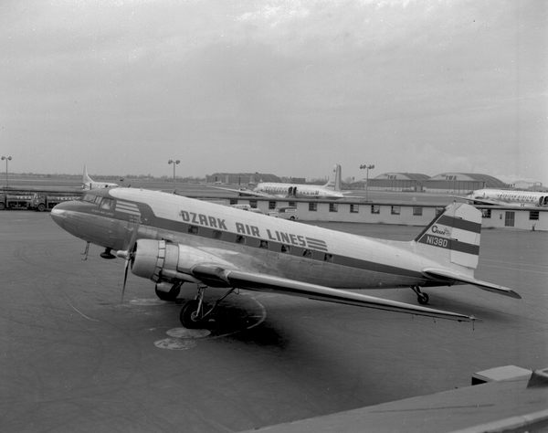 Ozark Air Lines Douglas DC-3-277C  N138D