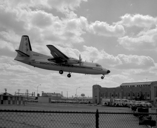 Ozark Air Lines Fairchild F-27  N4300F