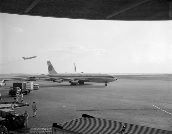 Pan American Boeing 707-121  N711PA