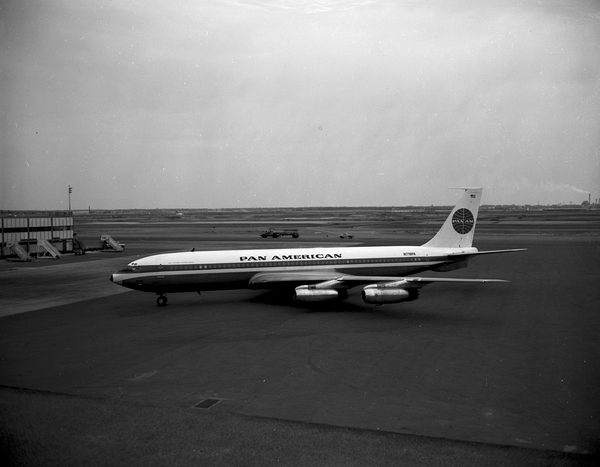 Pan American Boeing 707-321  N716PA