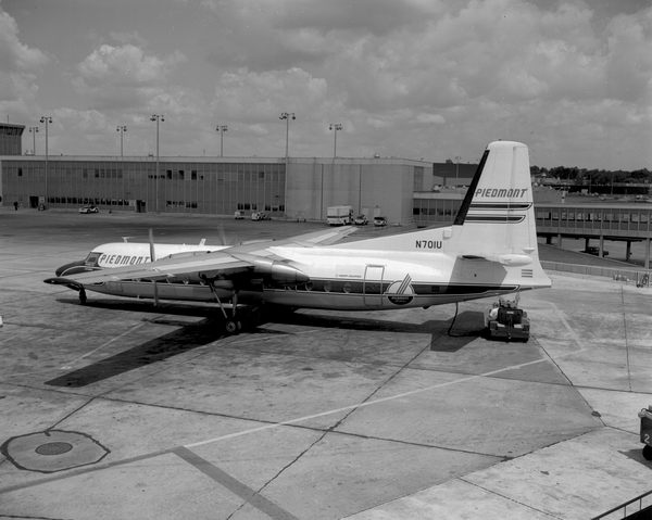 Piedmont Airlines Fairchild-Hiller FH-227  N701U