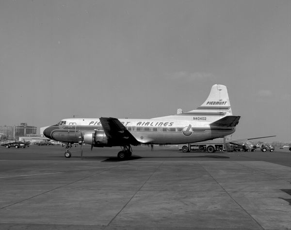 Piedmont Airlines Martin 404  N40402