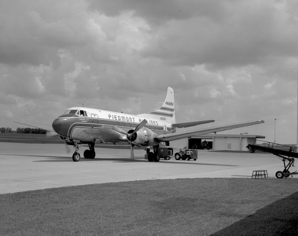 Piedmont Airlines Martin 404  N40410