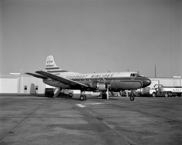 Piedmont Airlines Martin 404  n40413