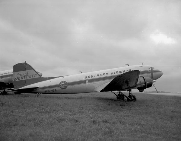 Southern Airways Douglas DC-3  N67SA