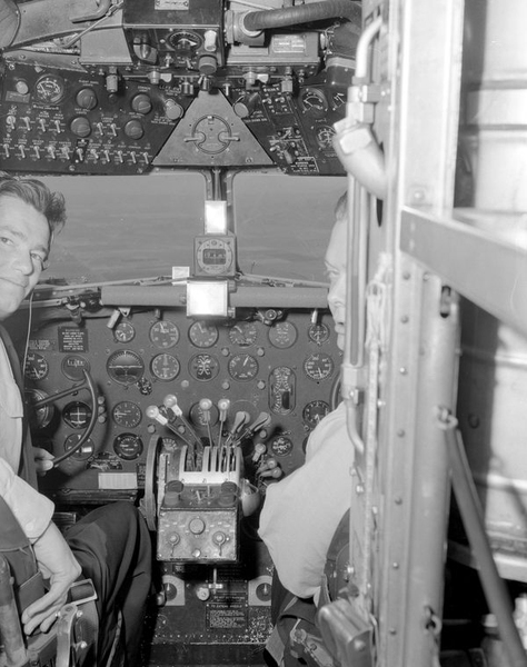 Southwest Airways Douglas DC-3  N15570