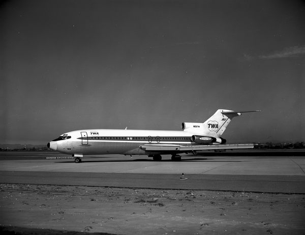 Trans World Airlines (TWA) Boeing 727-31  N831TW