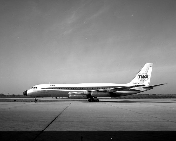 Trans World Airlines (TWA) Convair CV-880  N823TW