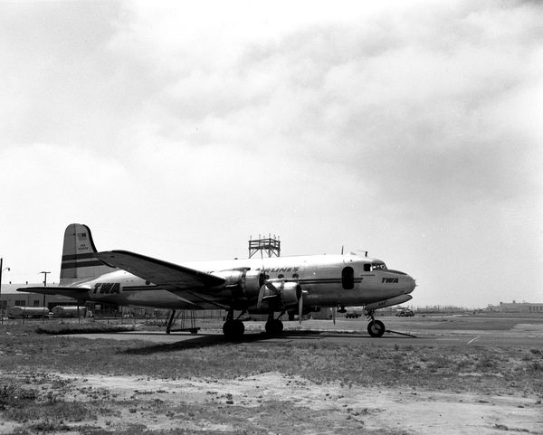 Trans World Airlines (TWA) Douglas DC-4 Skymaster N34538