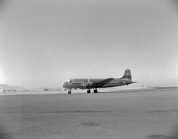 Trans World Airlines (TWA) Douglas DC-4 Skymaster N34538