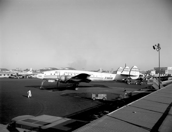 Trans World Airlines (TWA) Lockheed L-749A Constellation N6011C