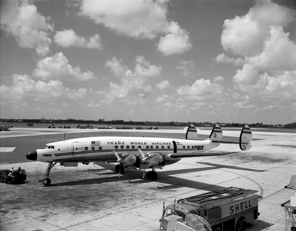Trans World Airlines (TWA) Lockheed L-1049G Super Constellation N7125C