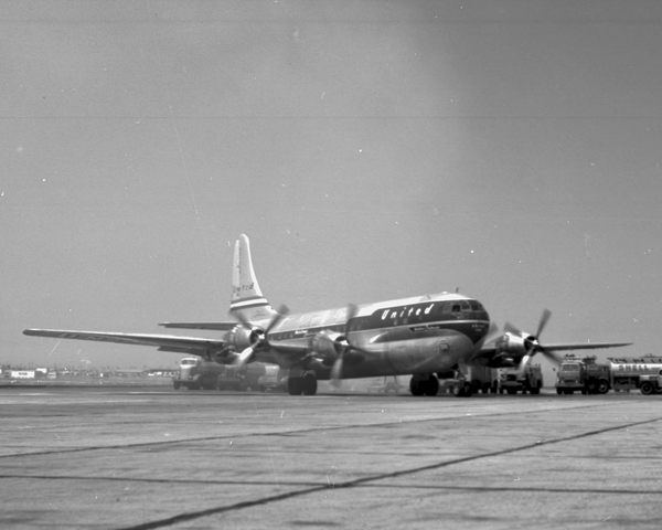 United Air Lines (UAL) Boeing 377 Stratocruiser N31228