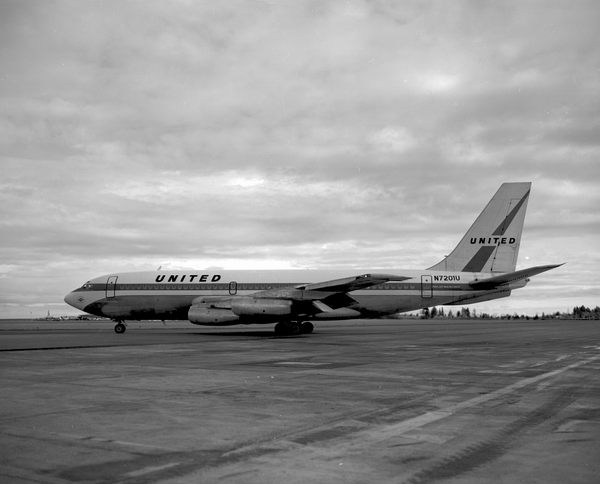 United Air Lines (UAL) Boeing 720-022  N7201U