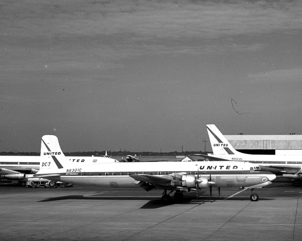 United Air Lines (UAL) Douglas DC-7  N6301C