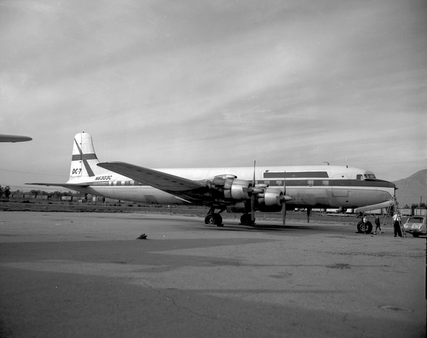 United Air Lines (UAL) Douglas DC-7  N6303C