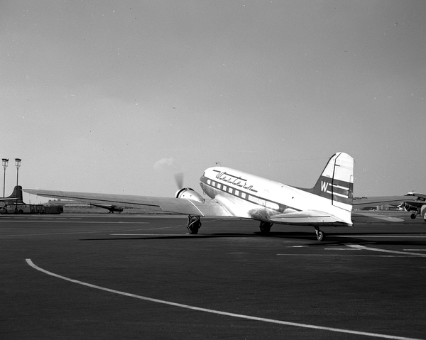 Western  Douglas DC-3  N49554