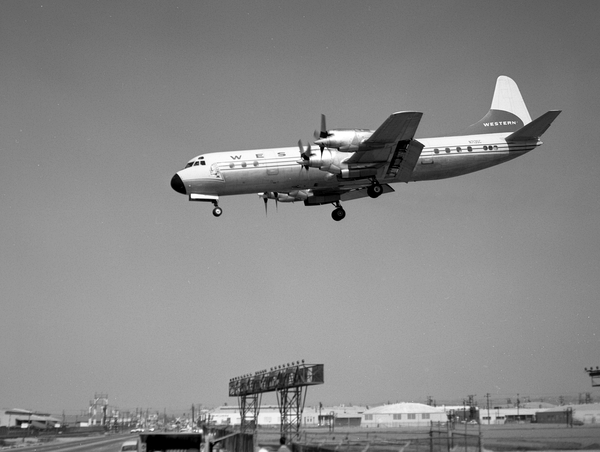 Western  Lockheed L-188 Electra N7135C