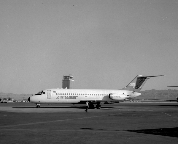 Air West Douglas DC-9-14  N9104