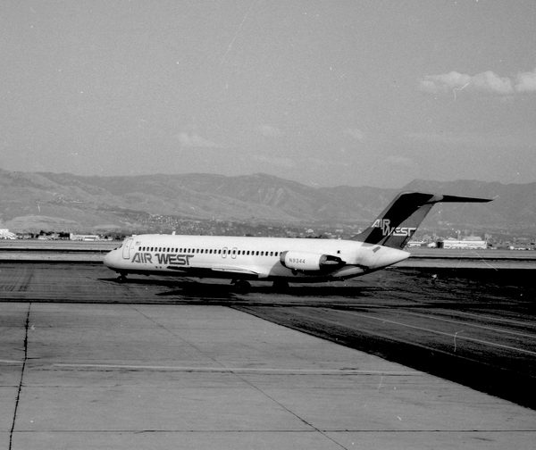 Air West Douglas DC-9-31  N9344