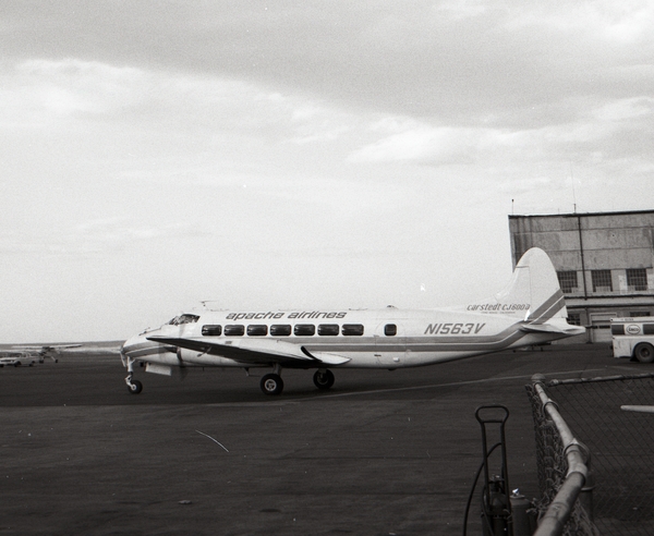 Apache Airlines De Havilland  DH-104 Caestedt Dove CJ1600a N1563V