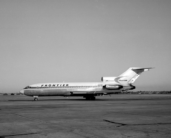 Frontier Airlines Boeing 727-191  N7270F