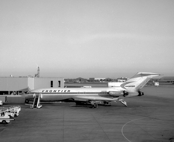 Frontier Airlines Boeing 727-191  N7270F